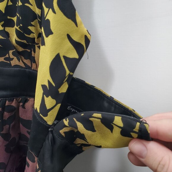 Express Women's Y2K Lime Purple Ombre Tropical Leaf Print Silk Halter Neck Top 6 - Picture 4 of 10